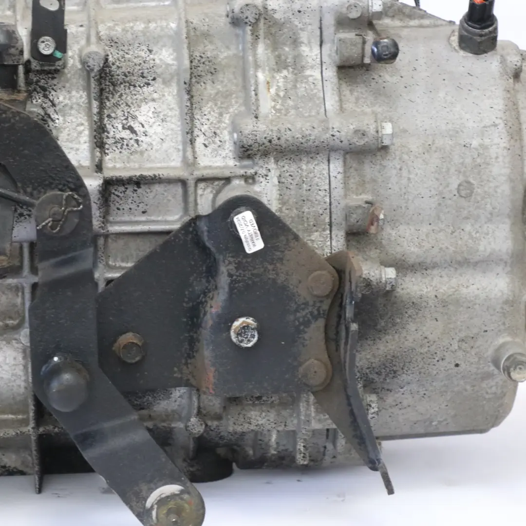 Gearbox 5 Speed WARRANTY to Hyundai H-1 I800 2.5 CRDi Manual with Part number 4300049900 Hyundai H-1 I800 2.5 CRDi Manual Gearbox 5 Speed WARRANTY - SKU 4300049900 - Part number 4300049900