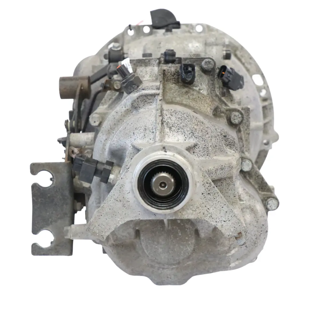 Gearbox 5 Speed WARRANTY to Hyundai H-1 I800 2.5 CRDi Manual with Part number 4300049900 Hyundai H-1 I800 2.5 CRDi Manual Gearbox 5 Speed WARRANTY - SKU 4300049900 - Part number 4300049900