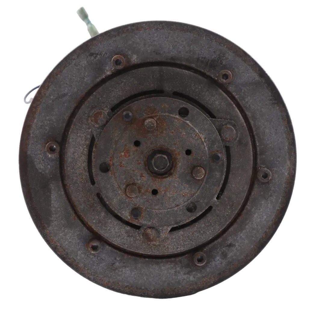 85CF Air Conditioning Compressor A/C Coolant Air Conditioning Pump to DAF with Part number 488768 DAF 85CF Air Conditioning Compressor A/C Coolant Air Conditioning Pump - SKU 488768 - Part number 488768