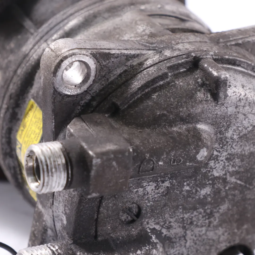 85CF Compressore aria condizionata A/C Pompa aria condizionata per DAF con numero di parte 488768 DAF 85CF Compressore aria condizionata A/C Pompa aria condizionata - SKU 488768 - Numero di parte 488768