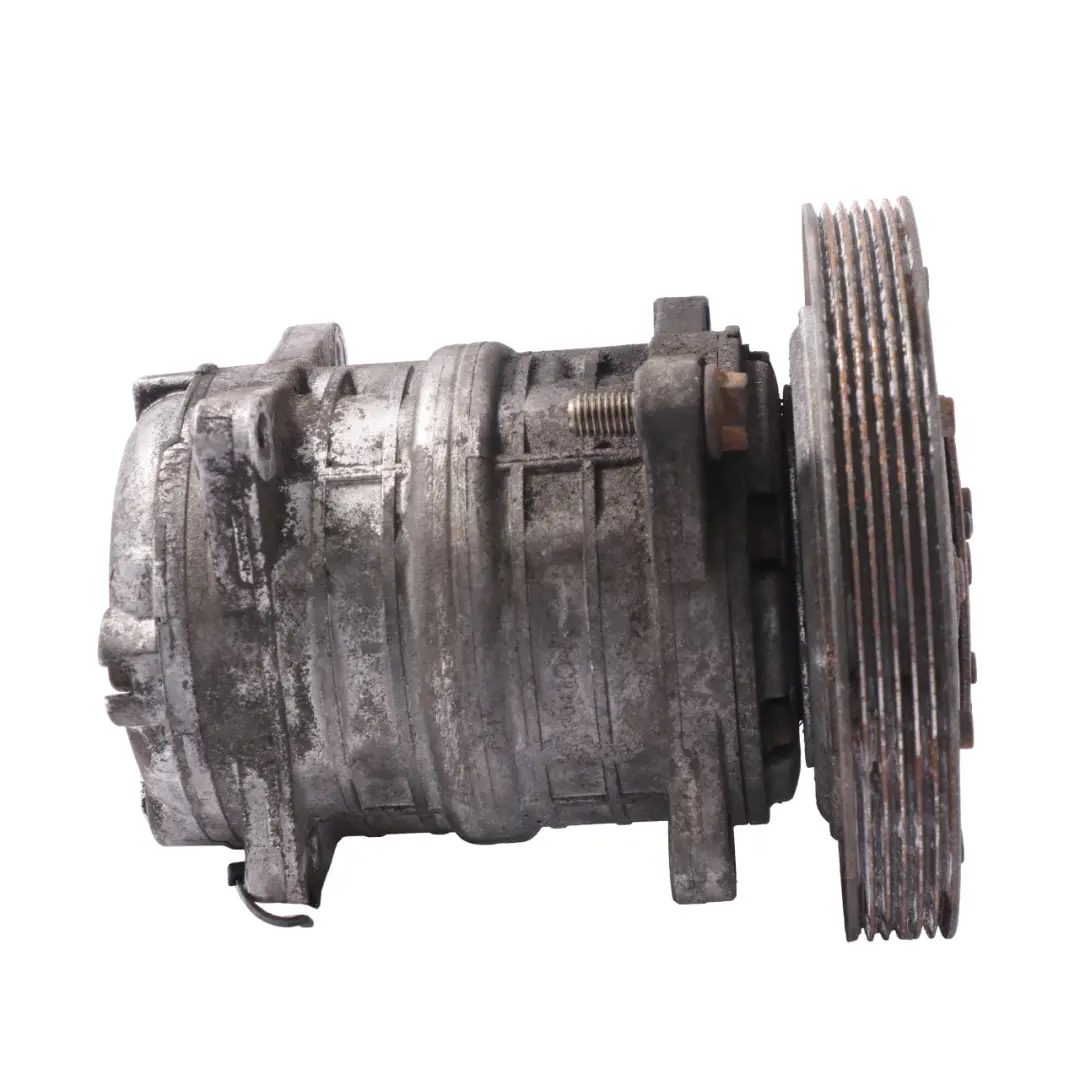 85CF Compressore aria condizionata A/C Pompa aria condizionata per DAF con numero di parte 488768 DAF 85CF Compressore aria condizionata A/C Pompa aria condizionata - SKU 488768 - Numero di parte 488768