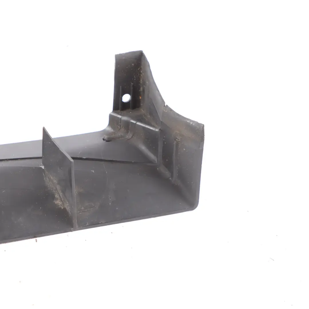 Kierownica Wlot Powietrza do Audi A6 C6 o numerze 4F0129617C Audi A6 C6 Kierownica Wlot Powietrza - SKU 4F0129617C - Numer Części 4F0129617C