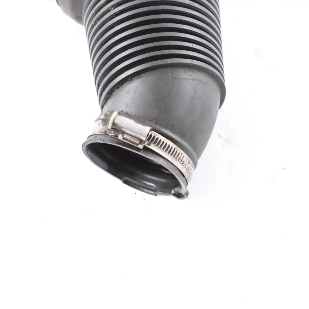 Rura Przewód Dolotowy Powietrza 4F0129615G do Audi A6 C6 3.0 TDI o numerze 4F0129627B Audi A6 C6 3.0 TDI Rura Przewód Dolotowy Powietrza 4F0129615G - SKU 4F0129627B - Numer Części 4F0129627B