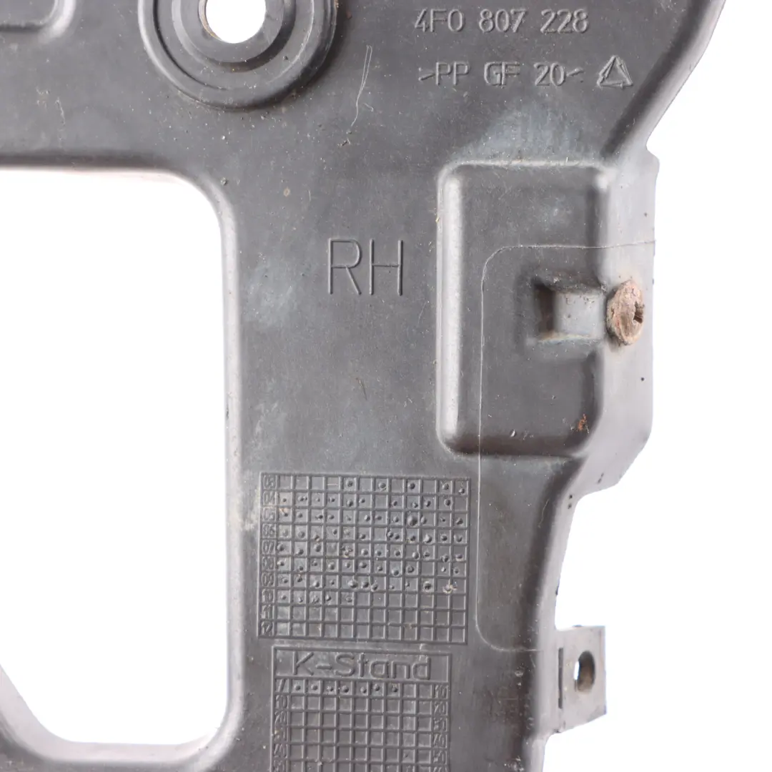 Audi A6 C6 parachoques delantero derecho montaje soporte cubierta - SKU 4F0807228 - Número de pieza 4F0807228