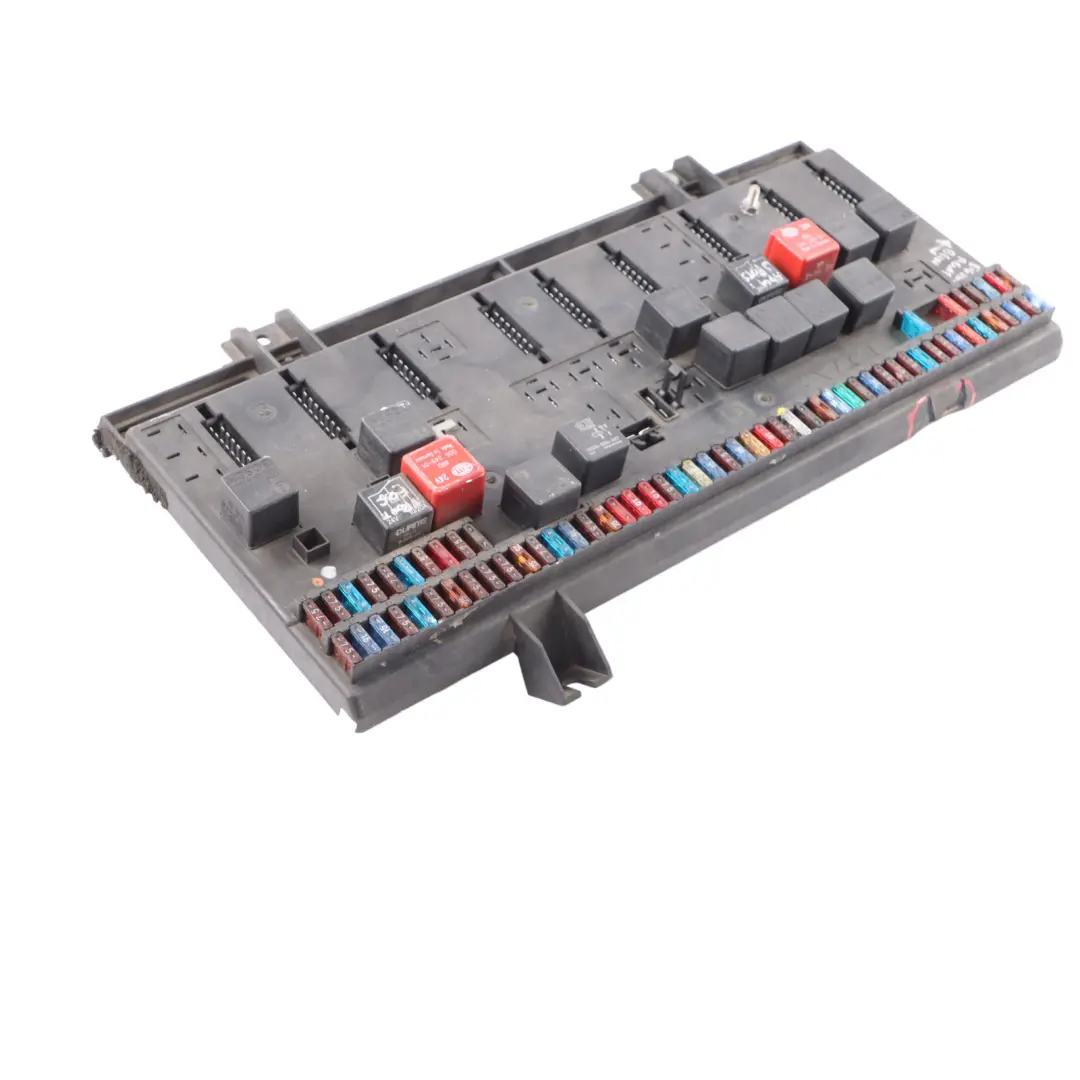 85CF Fuse Box Module Electrical Relay Control Unit to DAF with Part number 518171004 DAF 85CF Fuse Box Module Electrical Relay Control Unit - SKU 518171004 - Part number 518171004