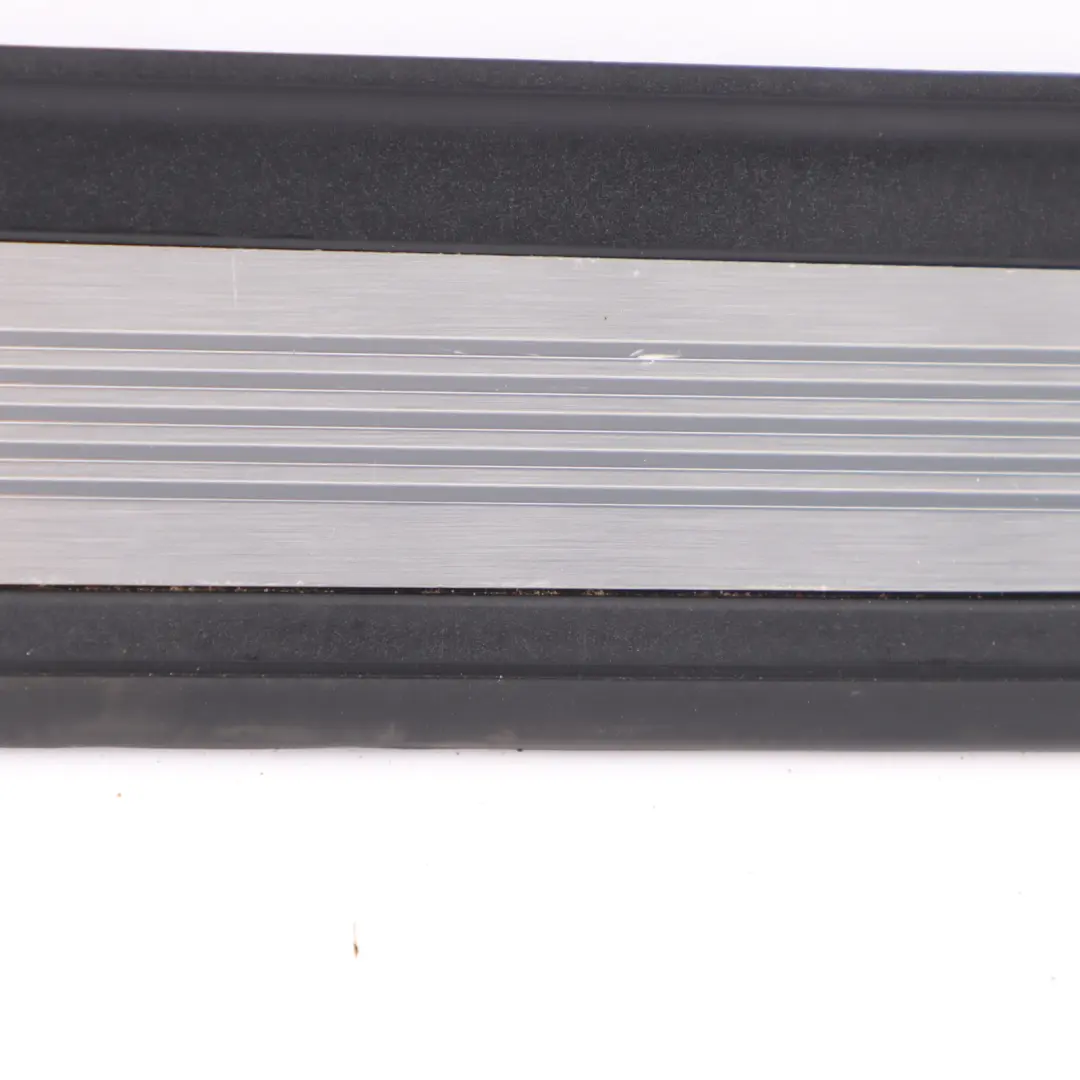 Porta D'Ingresso Sill Strip Anteriore Sinistra Trim per BMW G30 M Sport con numero di parte 5A0DB65 BMW G30 M Sport Porta D'Ingresso Sill Strip Anteriore Sinistra Trim - SKU 5A0DB65 - Numero di parte 5A0DB65