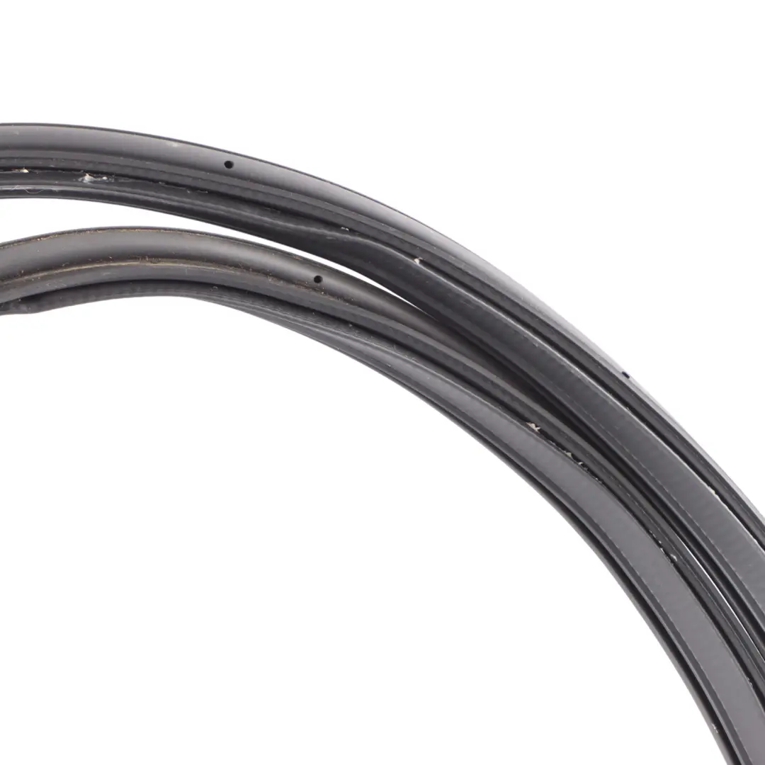Trunk Lid Seal Edge Protection Rubber Gasket to BMW i4 G26 Rear Tailgate with Part number 5A35907 BMW i4 G26 Rear Tailgate Trunk Lid Seal Edge Protection Rubber Gasket - SKU 5A35907 - Part number 5A35907
