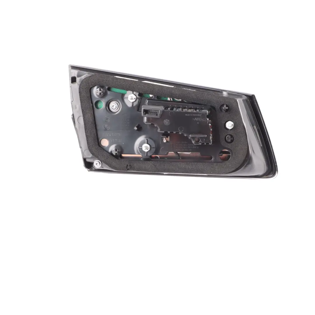 Tail light Rear Right O/S Lamp LED Trunk to BMW M5 F90 LCI G30 LCI with Part number 5A38AF4 BMW M5 F90 LCI G30 LCI Tail light Rear Right O/S Lamp LED Trunk - SKU 5A38AF4 - Part number 5A38AF4