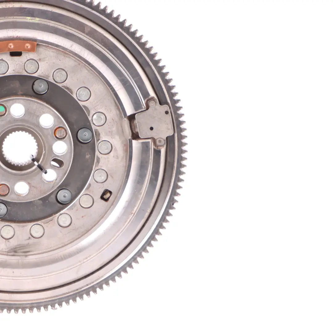 Zweimassen Schwungrad Getriebe Benzinrad für BMW F40 mit Teilenummer 5A40868 BMW F40 Zweimassen Schwungrad Getriebe Benzinrad - SKU 5A40868 - Teilenummer 5A40868