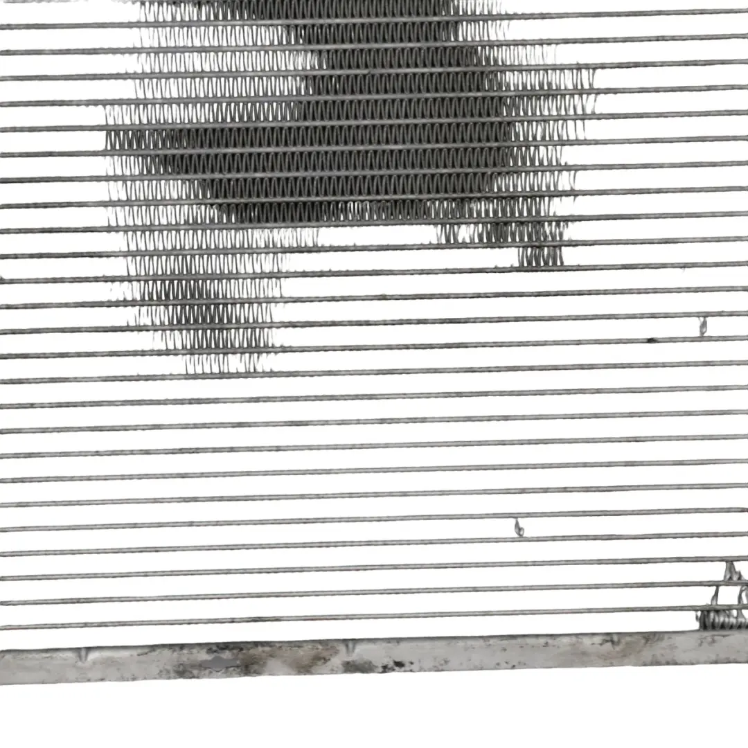 Raffreddamento motore Radiatore acqua per BMW E46 con numero di parte 5A7DEF2 BMW E46 Raffreddamento motore Radiatore acqua - SKU 5A7DEF2 - Numero di parte 5A7DEF2