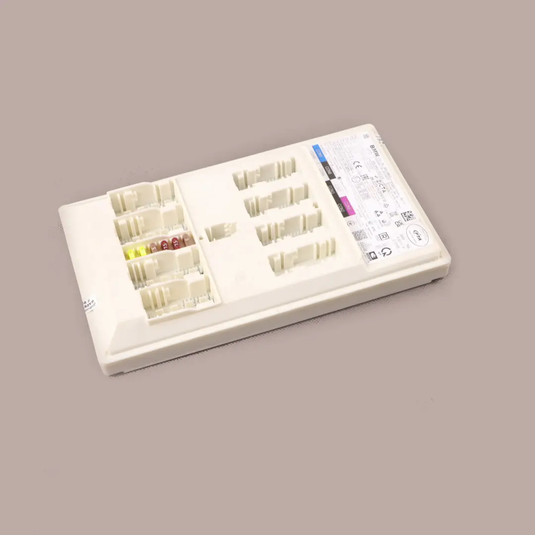 Fuse Box Front Body Control Module ECU BCM Unit to BMW i4 G26 with Part number 5B31359 BMW i4 G26 Fuse Box Front Body Control Module ECU BCM Unit - SKU 5B31359 - Part number 5B31359