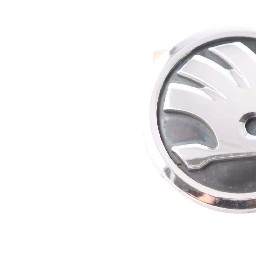 Emblema Capó Skoda Rapid Octavia Insignia Logo Capó Delantero para con número de pieza 5JA853621 Emblema Capó Skoda Rapid Octavia Insignia Logo Capó Delantero - SKU 5JA853621 - Número de pieza 5JA853621
