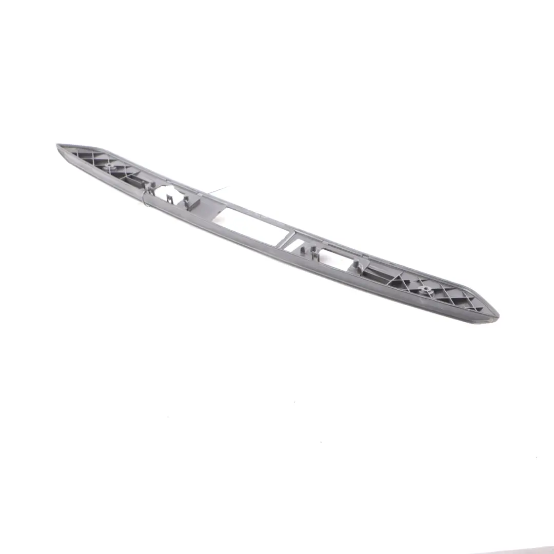 Volkswagen VW Tiguan 5N Kofferraumklappe Griff Abdeckung Trim schwarz - SKU 5N0827287A - Teilenummer 5N0827287A