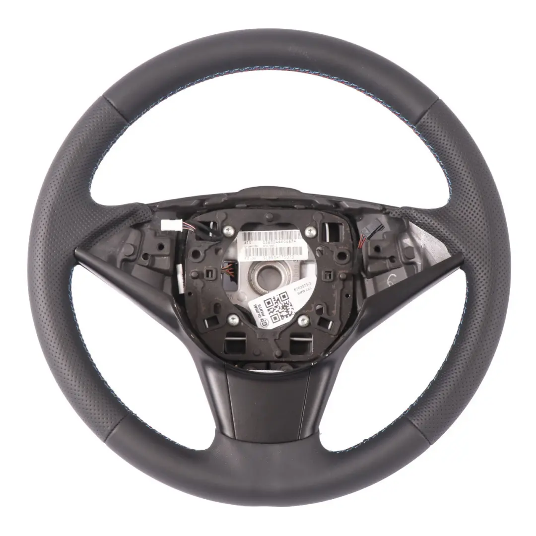 NUOVO Volante Sportivo in Pelle Nera per BMW E60 E61 E63 E64 con numero di parte 6763373 BMW E60 E61 E63 E64 NUOVO Volante Sportivo in Pelle Nera - SKU 6763373-3 - Numero di parte 6763373