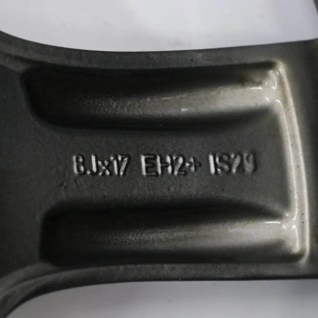 Szara felga aluminiowa 17" Star Spoke 290 ET:29 8J do BMW Z4 E89 o numerze 6785240 BMW Z4 E89 Szara felga aluminiowa 17" Star Spoke 290 ET:29 8J - SKU 6785240-3 - Numer Części 6785240