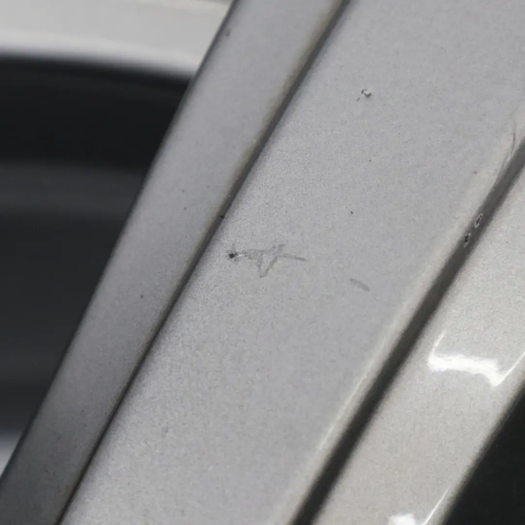 Llanta de aleación gris BMW Z4 E89 17" Star Spoke 290 ET:29 8J para con número de pieza 6785240 Llanta de aleación gris BMW Z4 E89 17" Star Spoke 290 ET:29 8J - SKU 6785240-3 - Número de pieza 6785240