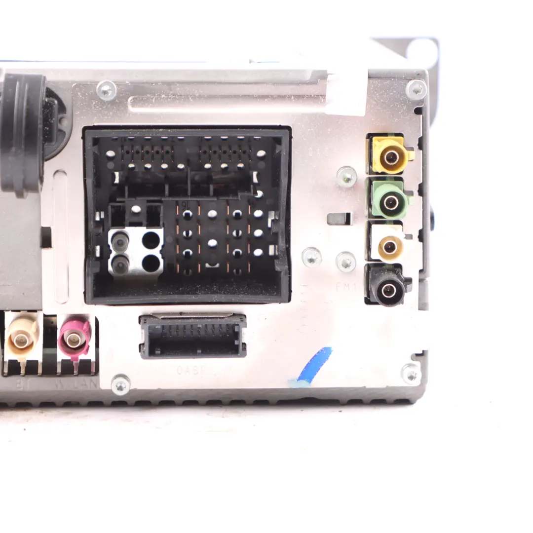 Head Unit Radio Media Player Navigation to BMW F83 with Part number 6833996 BMW F83 Head Unit Radio Media Player Navigation - SKU 6833996 - Part number 6833996