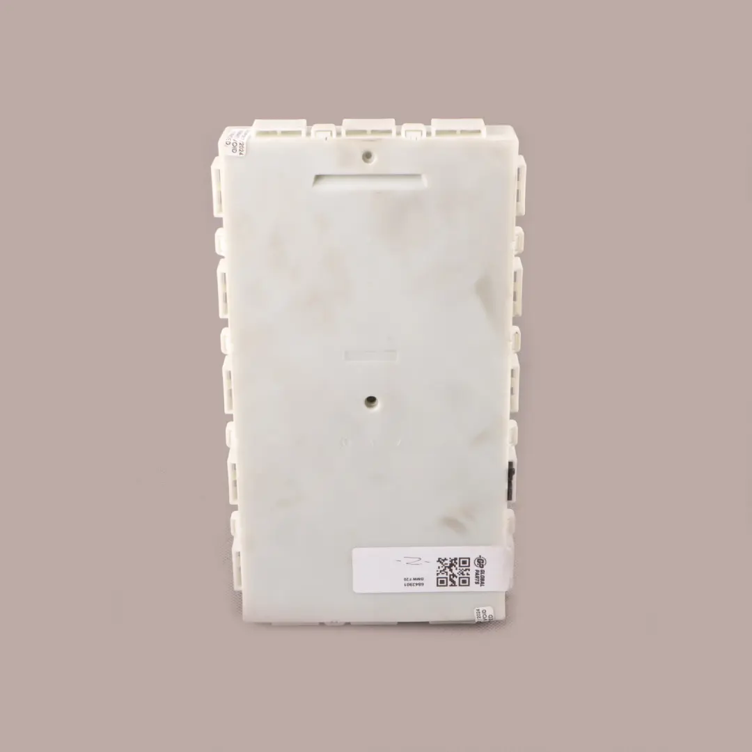 Module BCM Body Control Unit Module ECU to BMW F20 with Part number 6843901 BMW F20 Module BCM Body Control Unit Module ECU - SKU 6843901 - Part number 6843901