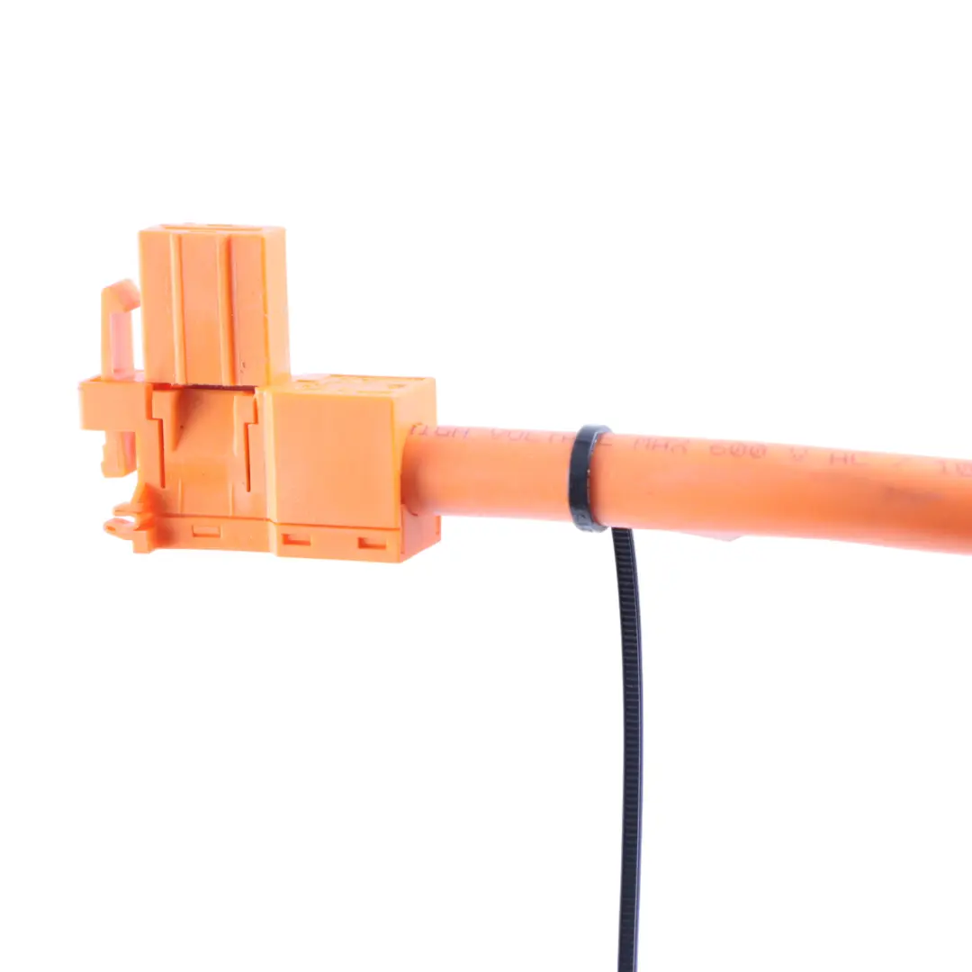 Accumulator Battery Positive Cable Wiring Plug to BMW G11 G12 G20 G30 HV with Part number 6850791 BMW G11 G12 G20 G30 HV Accumulator Battery Positive Cable Wiring Plug - SKU 8650791 - Part number 6850791