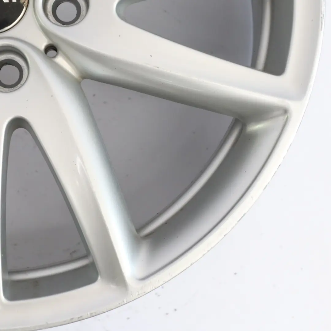 llanta de aleación de plata 18" 8J ET:57 JCW Grip Spoke para Mini F54 con número de pieza 6856049 Mini F54 llanta de aleación de plata 18" 8J ET:57 JCW Grip Spoke - SKU 6856049-1 - Número de pieza 6856049