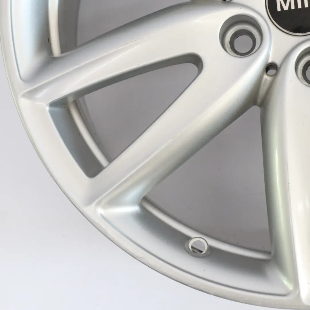llanta de aleación de plata 18" 8J ET:57 JCW Grip Spoke para Mini F54 con número de pieza 6856049 Mini F54 llanta de aleación de plata 18" 8J ET:57 JCW Grip Spoke - SKU 6856049-1 - Número de pieza 6856049