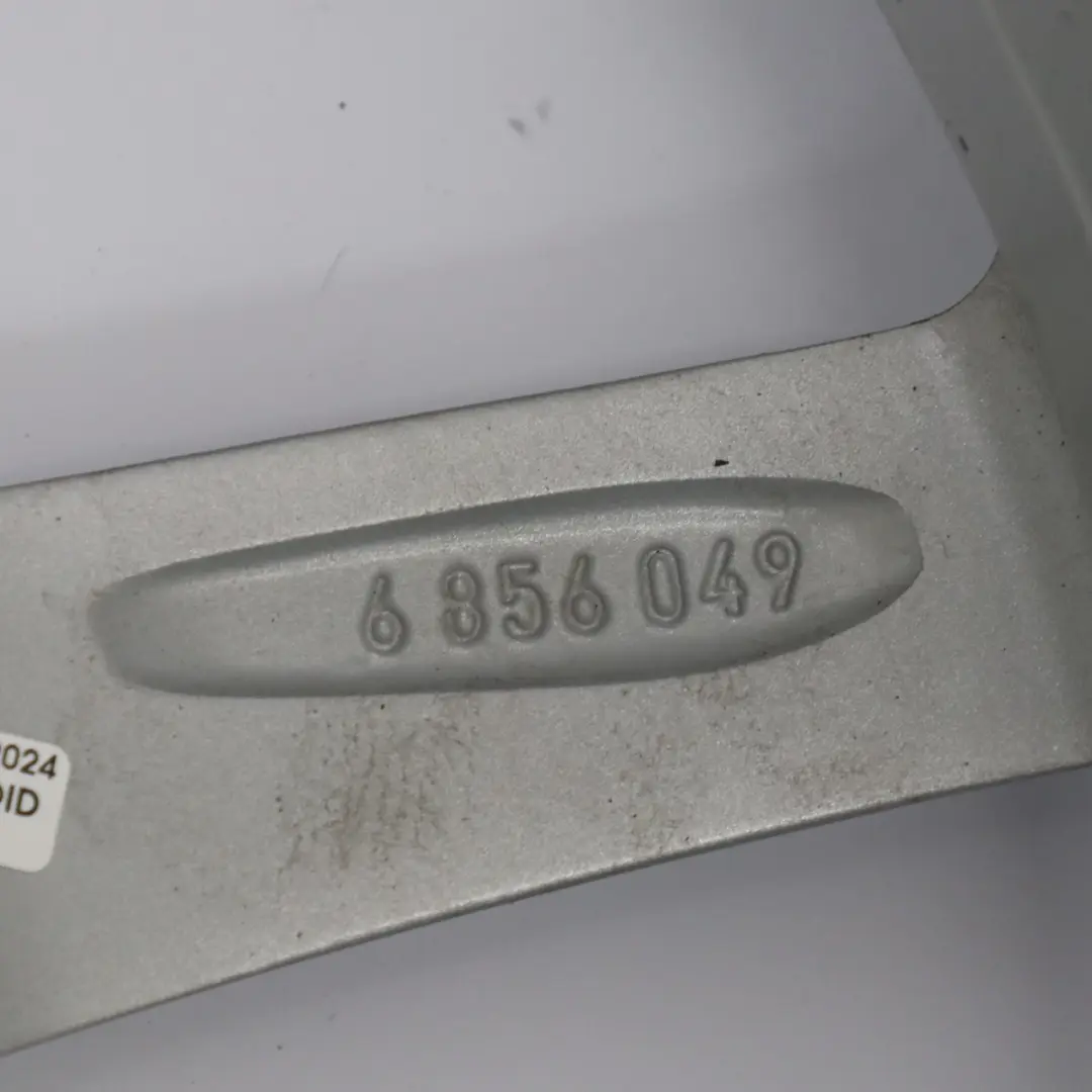 Argento Cerchio in lega 18" 8J ET:57 JCW Grip Spoke per Mini F54 con numero di parte 6856049 Mini F54 Argento Cerchio in lega 18" 8J ET:57 JCW Grip Spoke - SKU 6856049-2 - Numero di parte 6856049