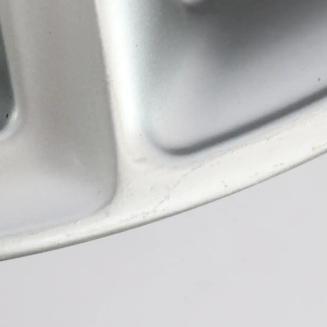 Jante argentée en alliage 18" 8J ET:57 JCW Grip Spoke pour Mini F54 à propos du numéro de pièce 6856049 Mini F54 Jante argentée en alliage 18" 8J ET:57 JCW Grip Spoke - SKU 6856049-2 - Numéro de pièce 6856049