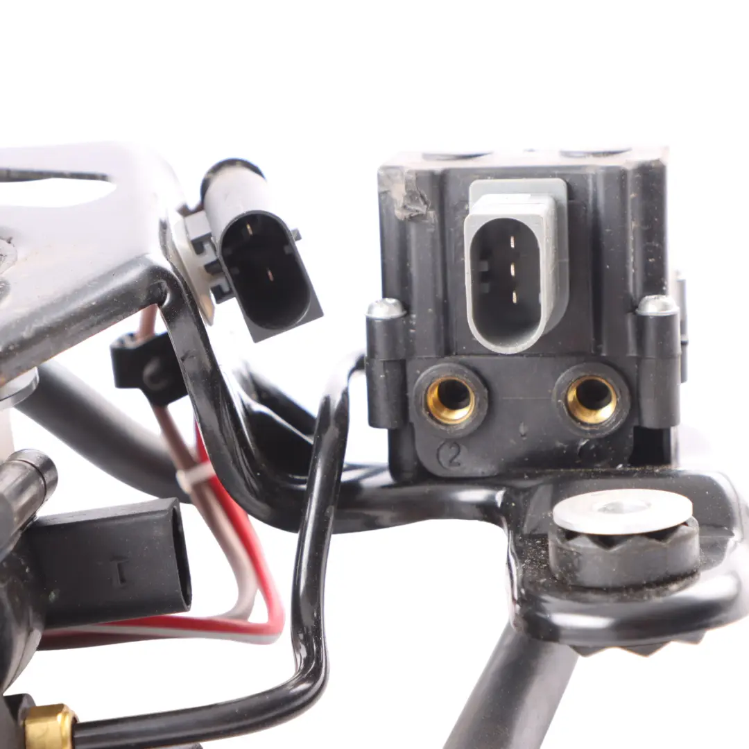 BMW X5 F15 Air Suspension Self Leveling Device Compressor Motor - SKU 6875177-1 - Part number 6875177
