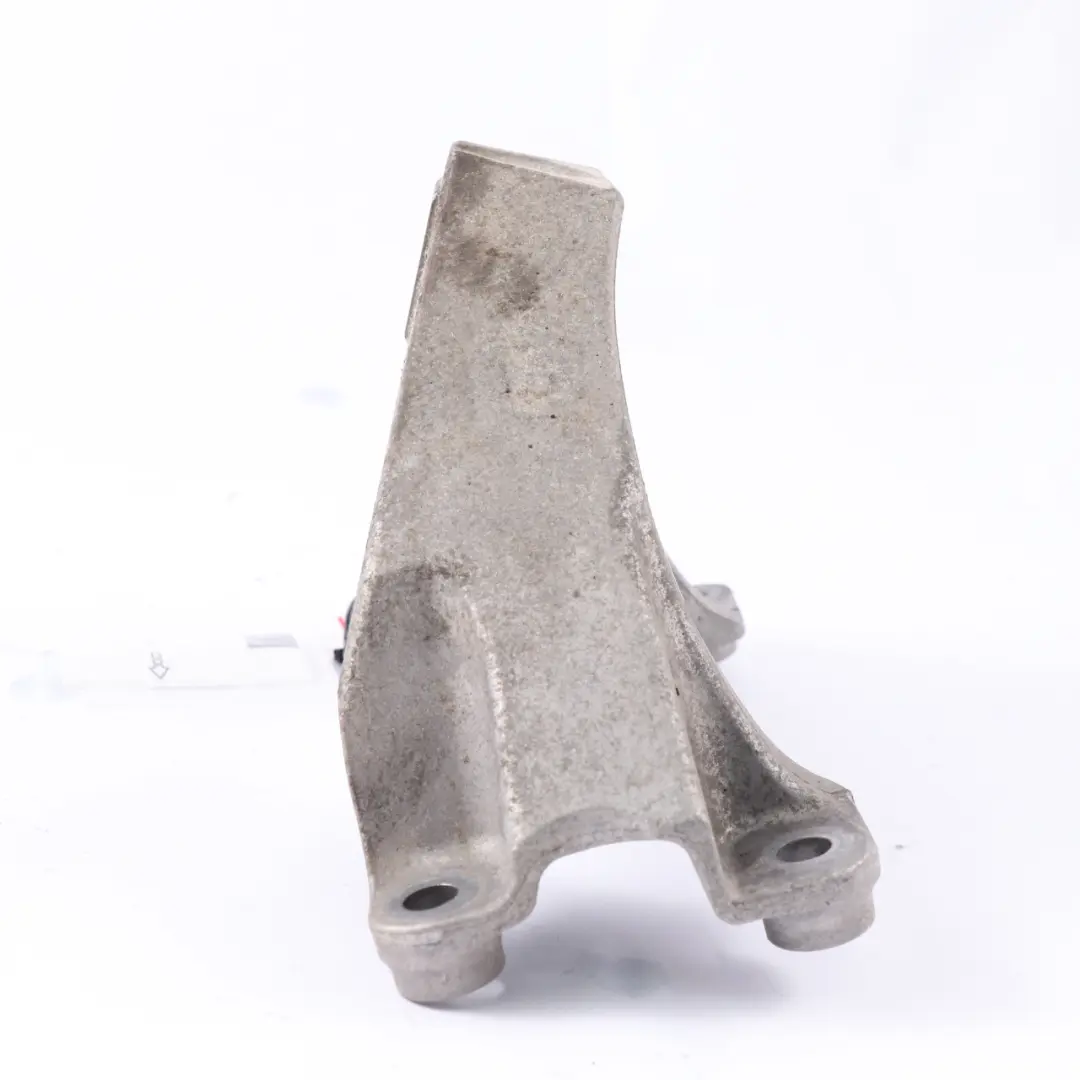 Support BMW G11 G12 G20 G21 G30 G31 Bracket Holder Right O/S to Engine with Part number 6876220 Engine Support BMW G11 G12 G20 G21 G30 G31 Bracket Holder Right O/S - SKU 6876220 - Part number 6876220