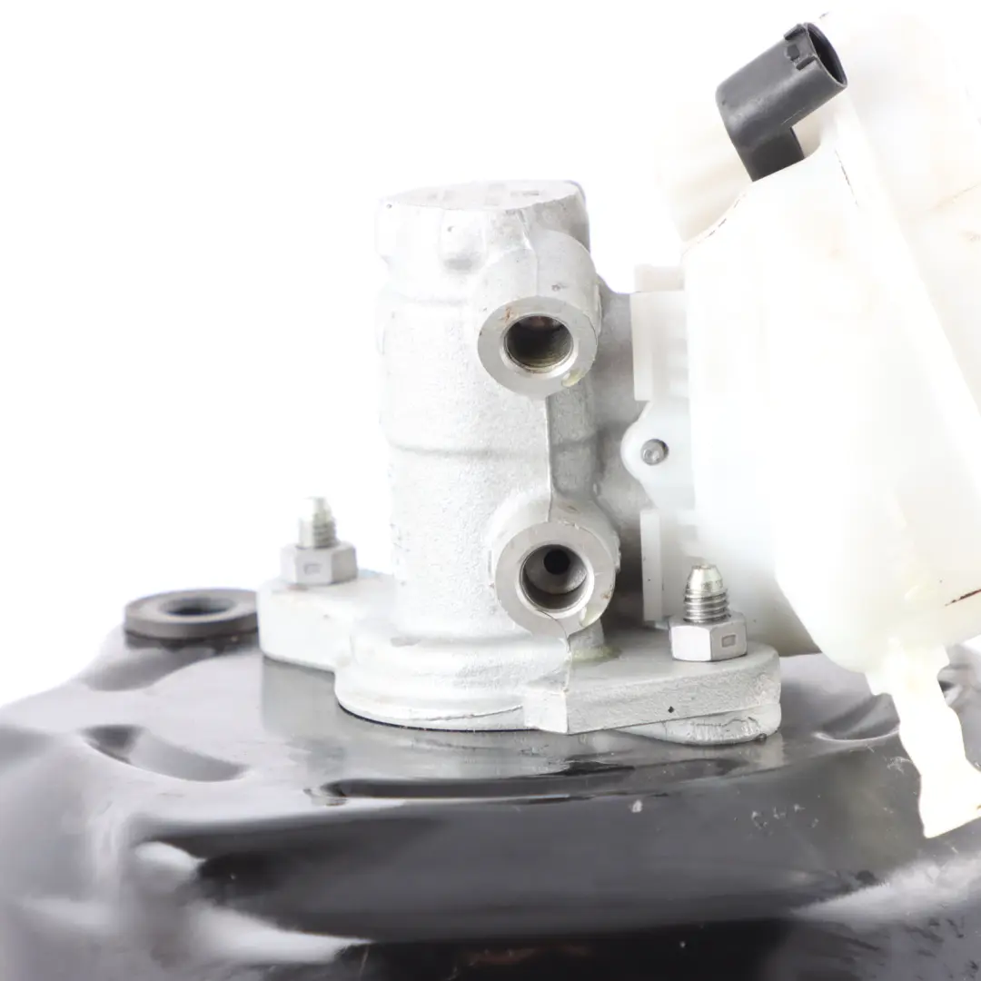 Brake Servo Unit BMW F30 LCI 330e Brake Master Cylinder Hybrid to with Part number 6879650 Brake Servo Unit BMW F30 LCI 330e Brake Master Cylinder Hybrid - SKU 6879650 - Part number 6879650
