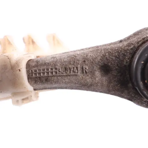 Montaje Inferior Goma Trasera Derecha Brazo Control para BMW G30 M5 F90 con número de pieza 6883340 BMW G30 M5 F90 Montaje Inferior Goma Trasera Derecha Brazo Control - SKU 6883340 - Número de pieza 6883340