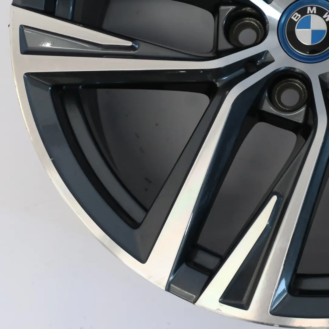 Llanta de aleación 18" 8,5J ET:36 Doble Radio 853 para BMW 4 i4 G26 con número de pieza 6896768 BMW 4 i4 G26 Llanta de aleación 18" 8,5J ET:36 Doble Radio 853 - SKU 6896768-2 - Número de pieza 6896768