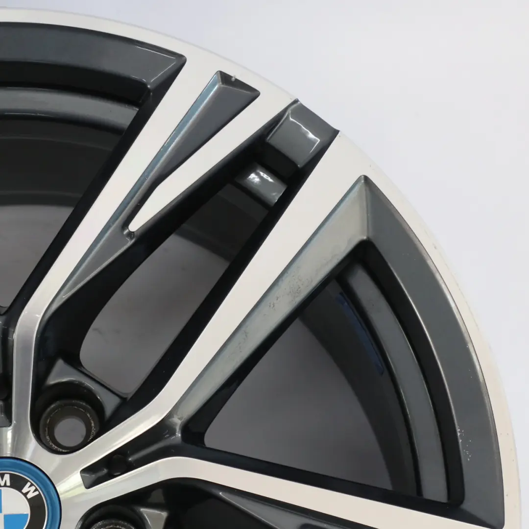 Cerchio in lega leggera 18" 9J ET:42 Doppie razze 853 per BMW i4 G26 con numero di parte 6896770 BMW i4 G26 Cerchio in lega leggera 18" 9J ET:42 Doppie razze 853 - SKU 6896770-1 - Numero di parte 6896770