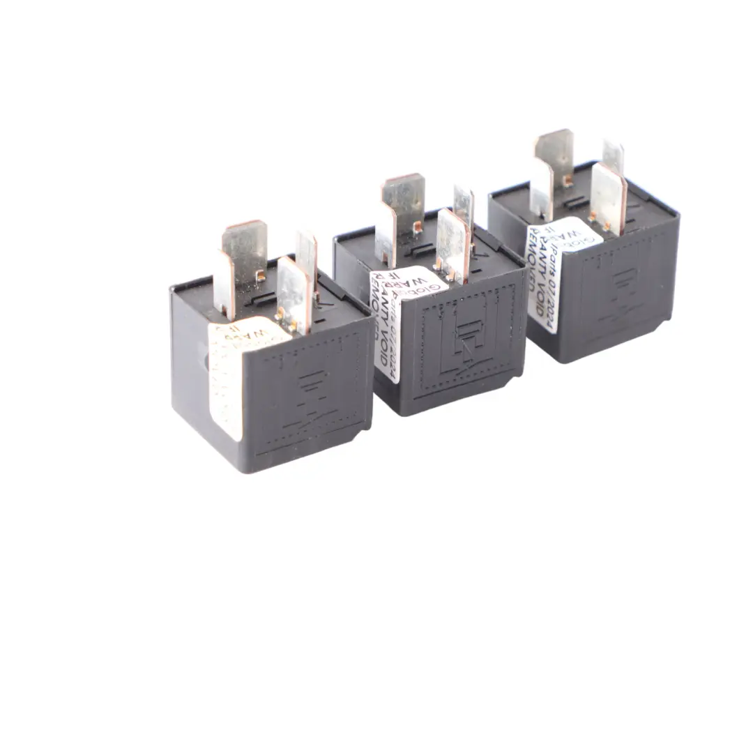 3X Relay BMW E60 E87 E90 F10 F30 4 Pin Tyco Set Black to with Part number 6901469 3X Relay BMW E60 E87 E90 F10 F30 4 Pin Tyco Set Black - SKU 6901469-2 - Part number 6901469