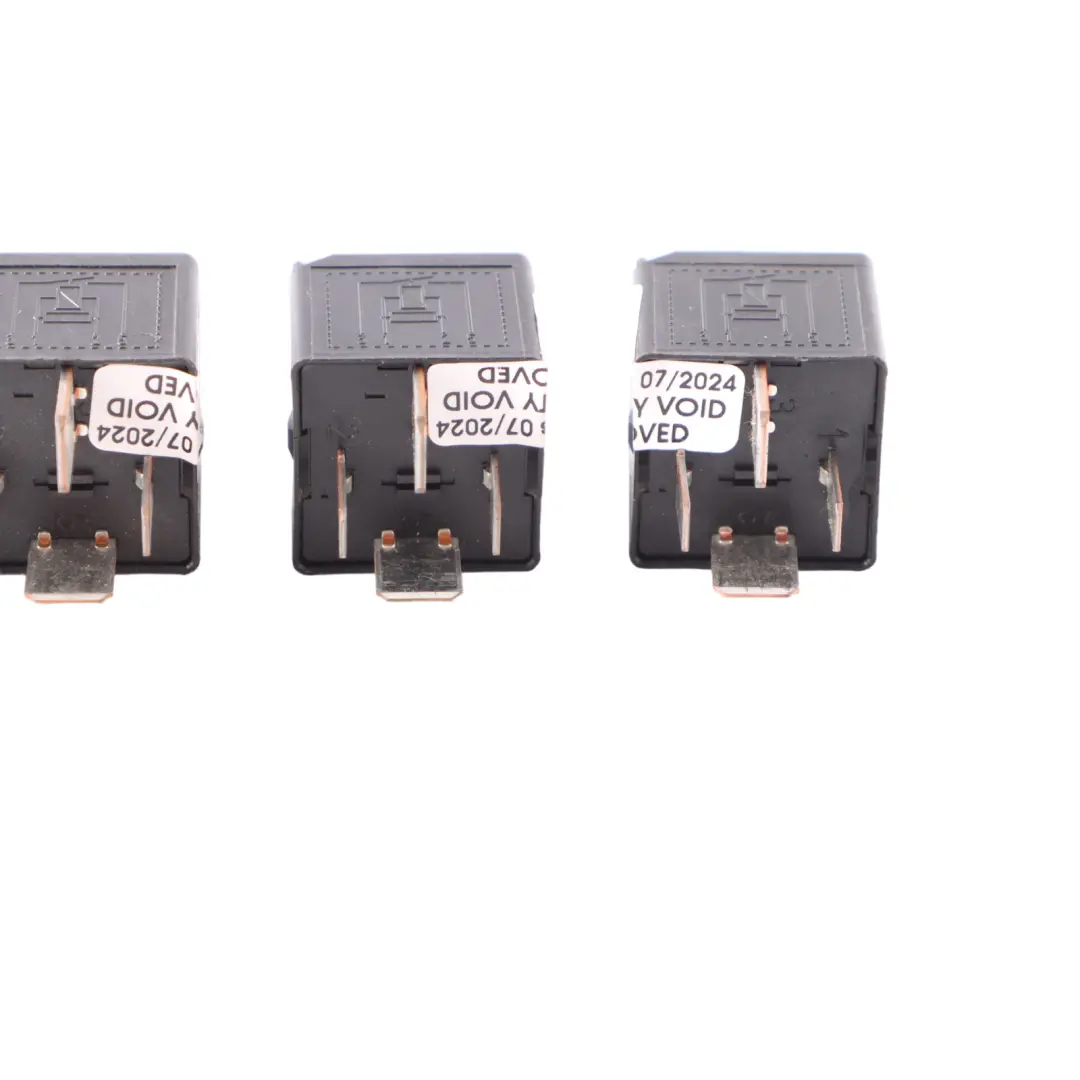  Relé BMW E60 E87 E90 F10 F30 4 Pin Tyco Set Negro - SKU 6901469-3 - Número de pieza 6901469