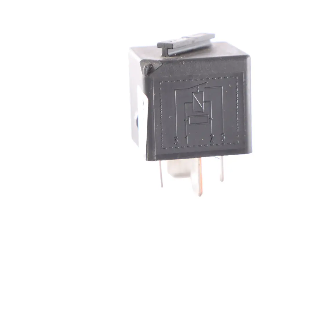 Pin Tyco Set Black to Relay BMW E60 E87 E90 F10 F30 4 with Part number 6901469 Relay BMW E60 E87 E90 F10 F30 4 Pin Tyco Set Black - SKU 6901469-3 - Part number 6901469