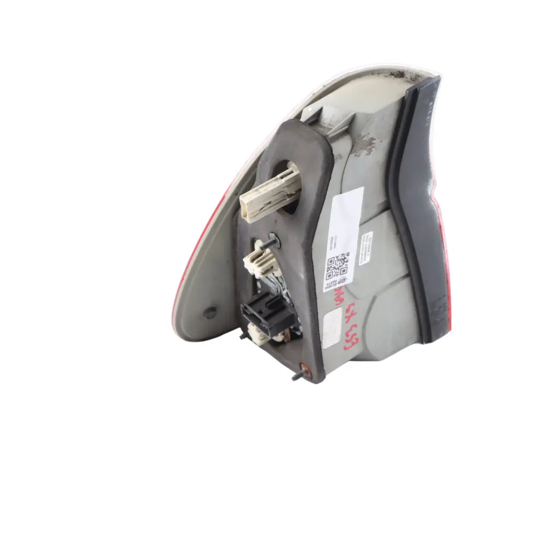 Lamp Light In The Side Panel Rear Right O/S to BMW X5 Series E53 with Part number 6916908 BMW X5 Series E53 Lamp Light In The Side Panel Rear Right O/S - SKU 6916908 - Part number 6916908