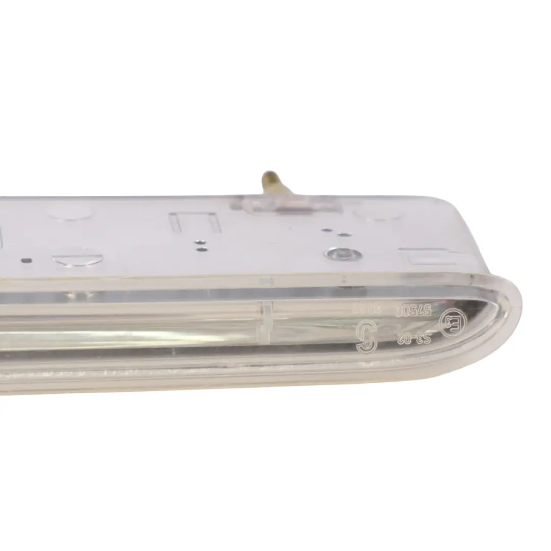 Terzo Faro Stop Posteriore Luce Freno Bianco per BMW E46 Cabrio con numero di parte 6920740 BMW E46 Cabrio Terzo Faro Stop Posteriore Luce Freno Bianco - SKU 6920740 - Numero di parte 6920740