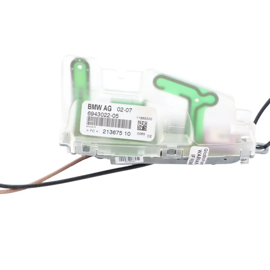 Antenna Shark BMW E60 E61 LCI E67 Roof Aeriel Receiver Amplifier Module to with Part number 6943022 Antenna Shark BMW E60 E61 LCI E67 Roof Aeriel Receiver Amplifier Module - SKU 6943022 - Part number 6943022