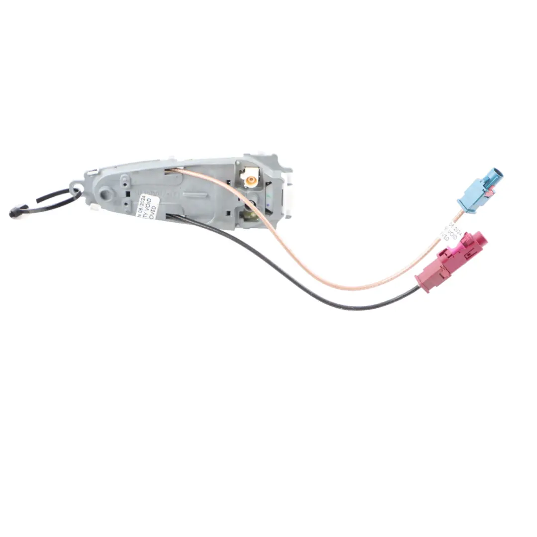 Antenna Shark BMW E60 E61 LCI E67 Roof Aeriel Receiver Amplifier Module to with Part number 6943022 Antenna Shark BMW E60 E61 LCI E67 Roof Aeriel Receiver Amplifier Module - SKU 6943022 - Part number 6943022