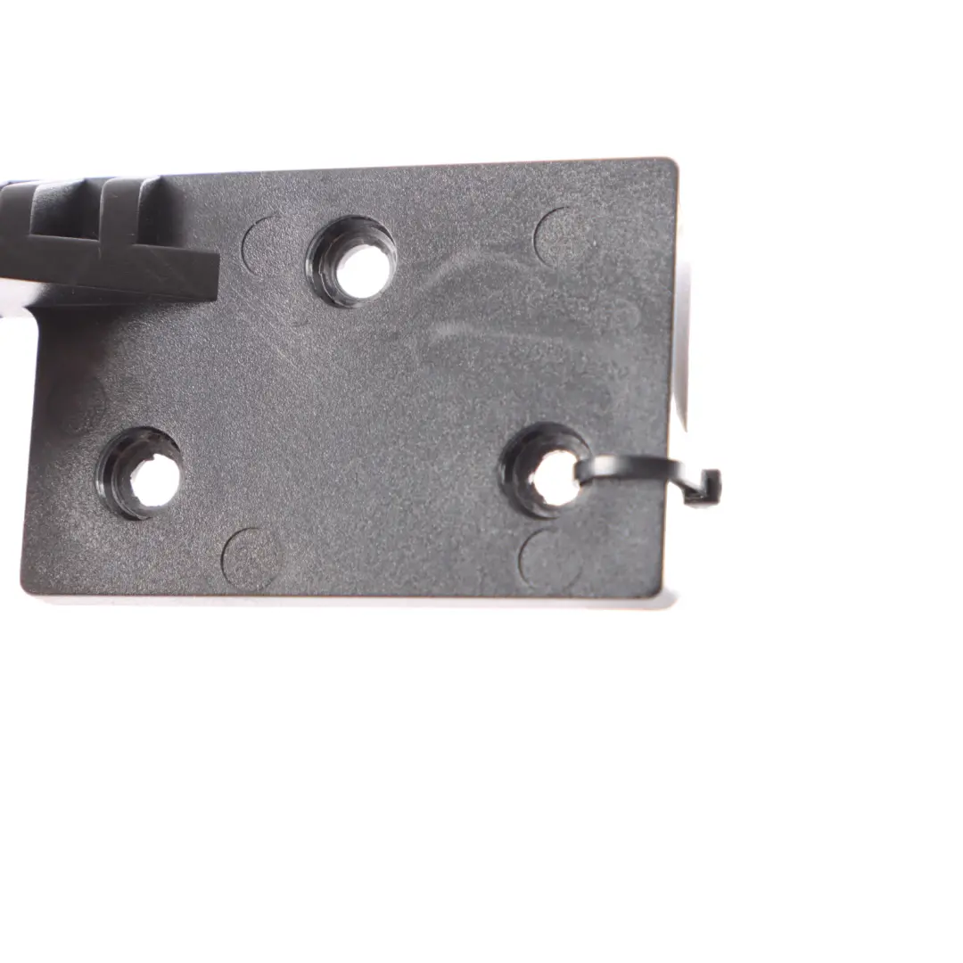 Pannello Rivestimento Moquette Portabagagli Pavimento Destra per BMW F07 E61 LCI con numero di parte 6953360 BMW F07 E61 LCI Pannello Rivestimento Moquette Portabagagli Pavimento Destra - SKU 6953360 - Numero di parte 6953360