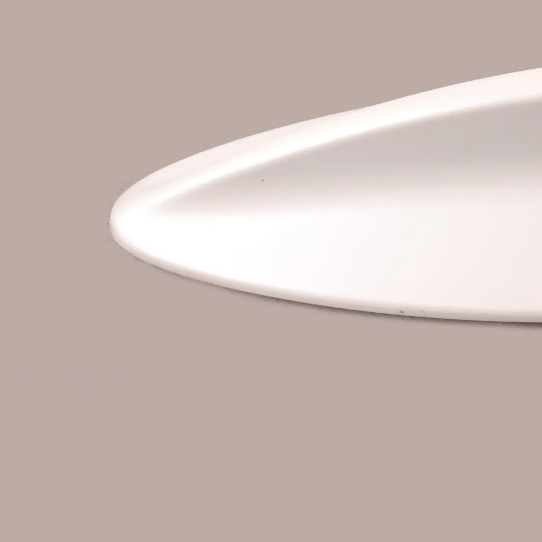 Antenna Cover BMW X1 E84 E91 Shark Aerial Roof Housing Trim Mineral White - A96 to with Part number 6955557 Antenna Cover BMW X1 E84 E91 Shark Aerial Roof Housing Trim Mineral White - A96 - SKU 6955557-MW - Part number 6955557