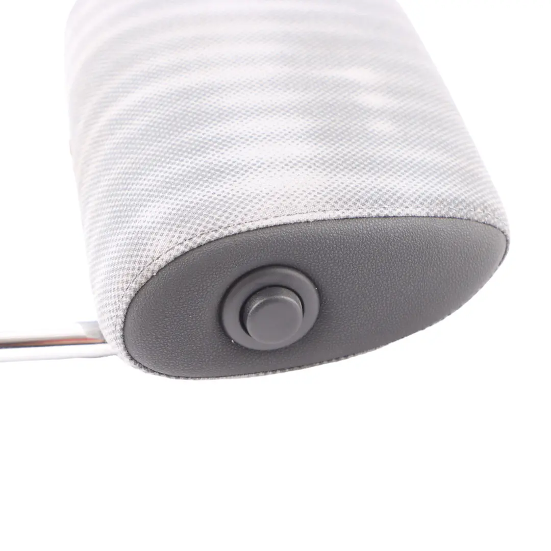 Poggiatesta Sedile Posteriore In Finta Pelle Grigio per BMW E87 con numero di parte 6975809 BMW E87 Poggiatesta Sedile Posteriore In Finta Pelle Grigio - SKU 6975809 - Numero di parte 6975809