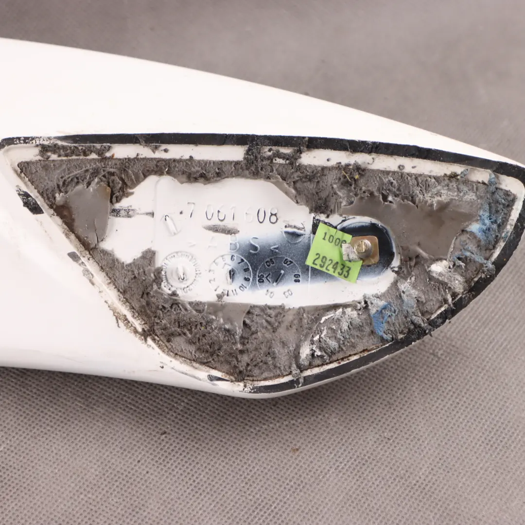Mini Cooper S R53 Rear Boot Tailgate Trim Spoiler White 7061608 - SKU 7061608-WHI - Part number 0030565
