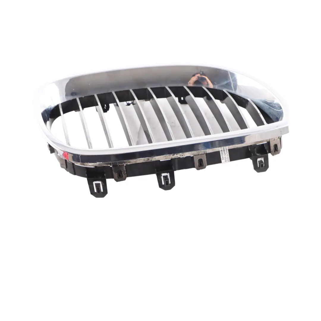 Grille Kidney BMW E60 E61 LCI Front Bumper Frame Right O/S Chrome to with Part number 7065702 Grille Kidney BMW E60 E61 LCI Front Bumper Frame Right O/S Chrome - SKU 7065702-1 - Part number 7065702