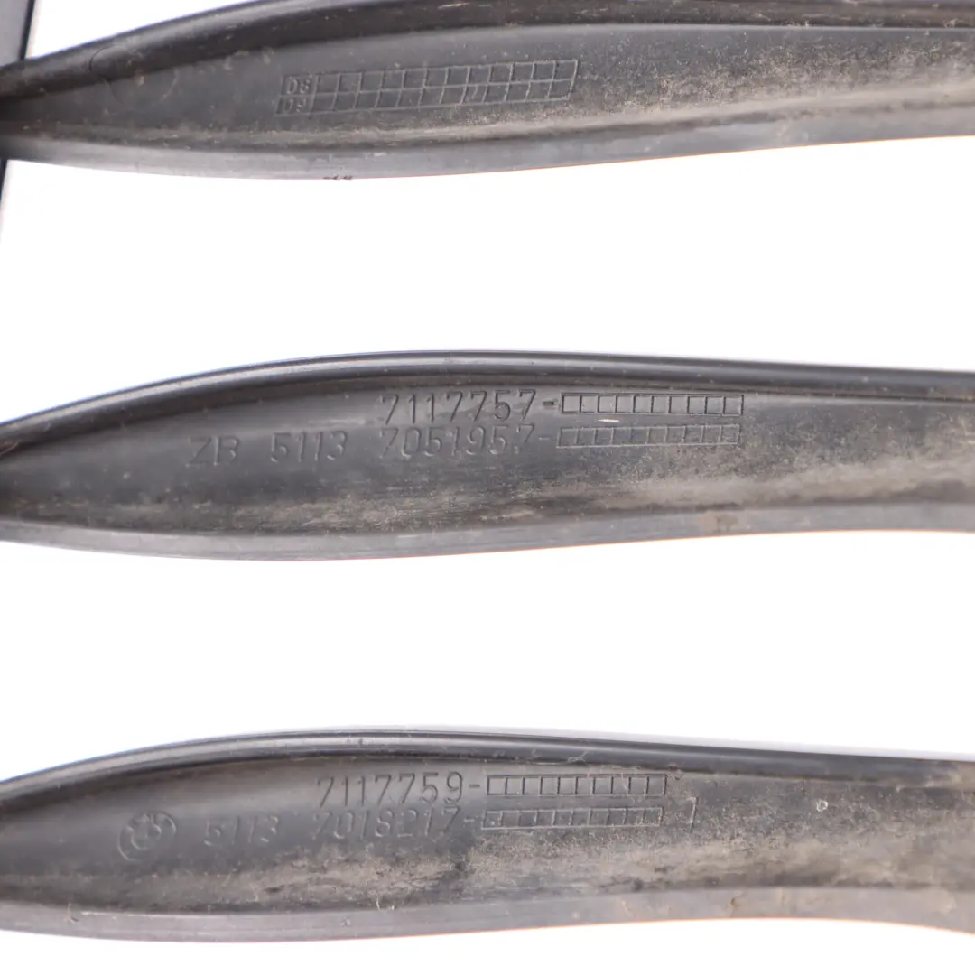 Parachoques Delantero Rejilla Central Izquierda Grafito para BMW Z4 E85 E86 con número de pieza 7117757 BMW Z4 E85 E86 Parachoques Delantero Rejilla Central Izquierda Grafito - SKU 7117757-1 - Número de pieza 7117757