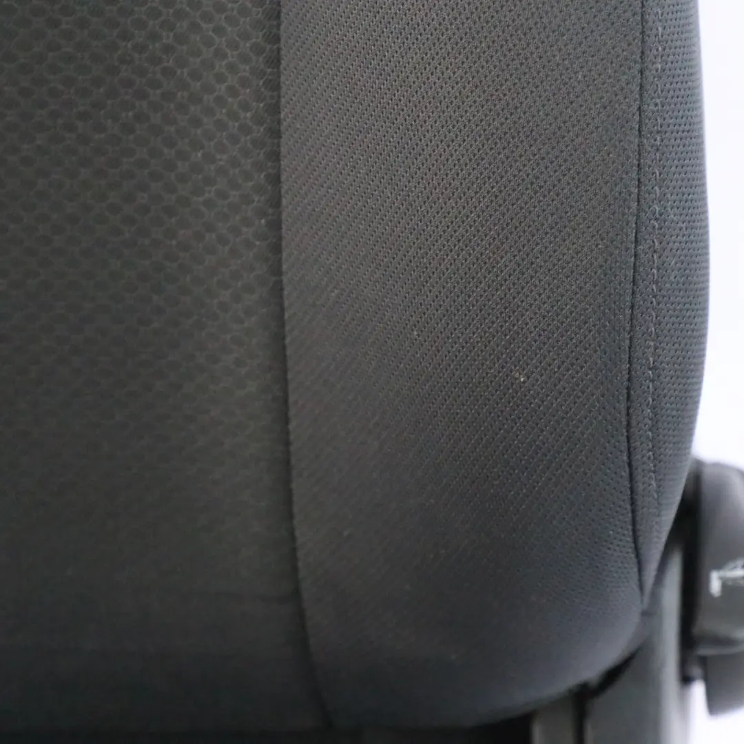 Siège avant droit en tissu Molette Panther Black Interior pour Mini R50 R52 à propos du numéro de pièce 7131936 Mini R50 R52 Siège avant droit en tissu Molette Panther Black Interior - SKU 7131936-1 - Numéro de pièce 7131936