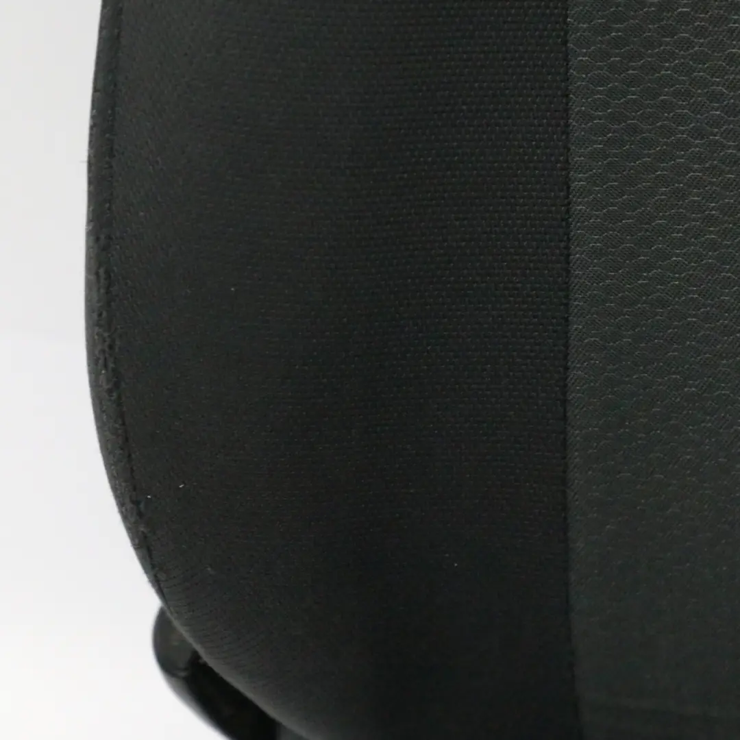 Sedile anteriore destro in tessuto Molette Panther Black Interior per Mini R50 R52 con numero di parte 7131936 Mini R50 R52 Sedile anteriore destro in tessuto Molette Panther Black Interior - SKU 7131936-3 - Numero di parte 7131936