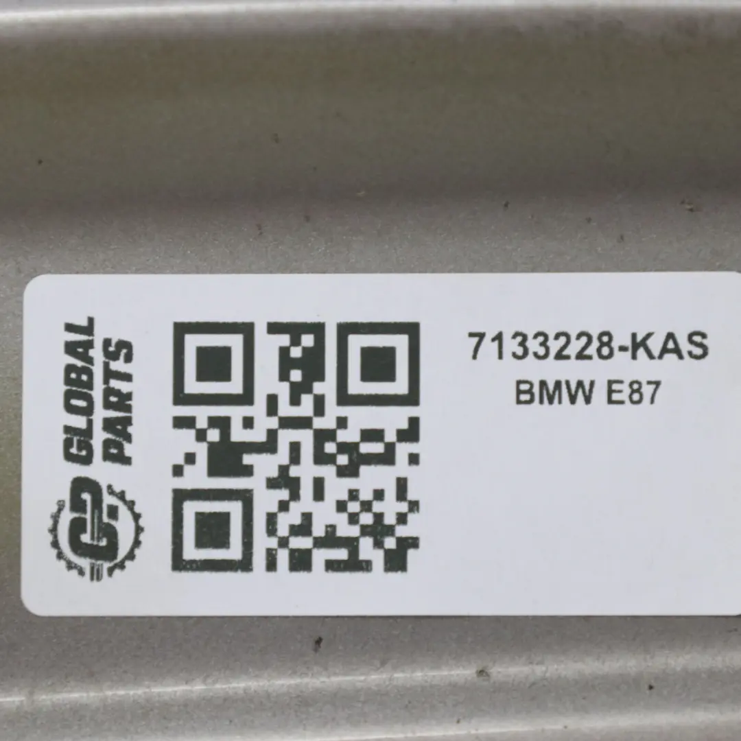 BMW E81 E87 Aile Latérale Avant Droite Cachemire Argent - A72 - SKU 7133228-KAS - Numéro de pièce 7133228