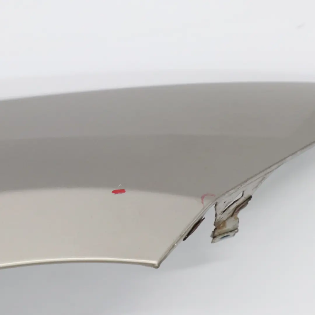 BMW E81 E87 Pannello laterale anteriore destro parafango Kaschmirsilber - A72 - SKU 7133228-KAS - Numero di parte 7133228